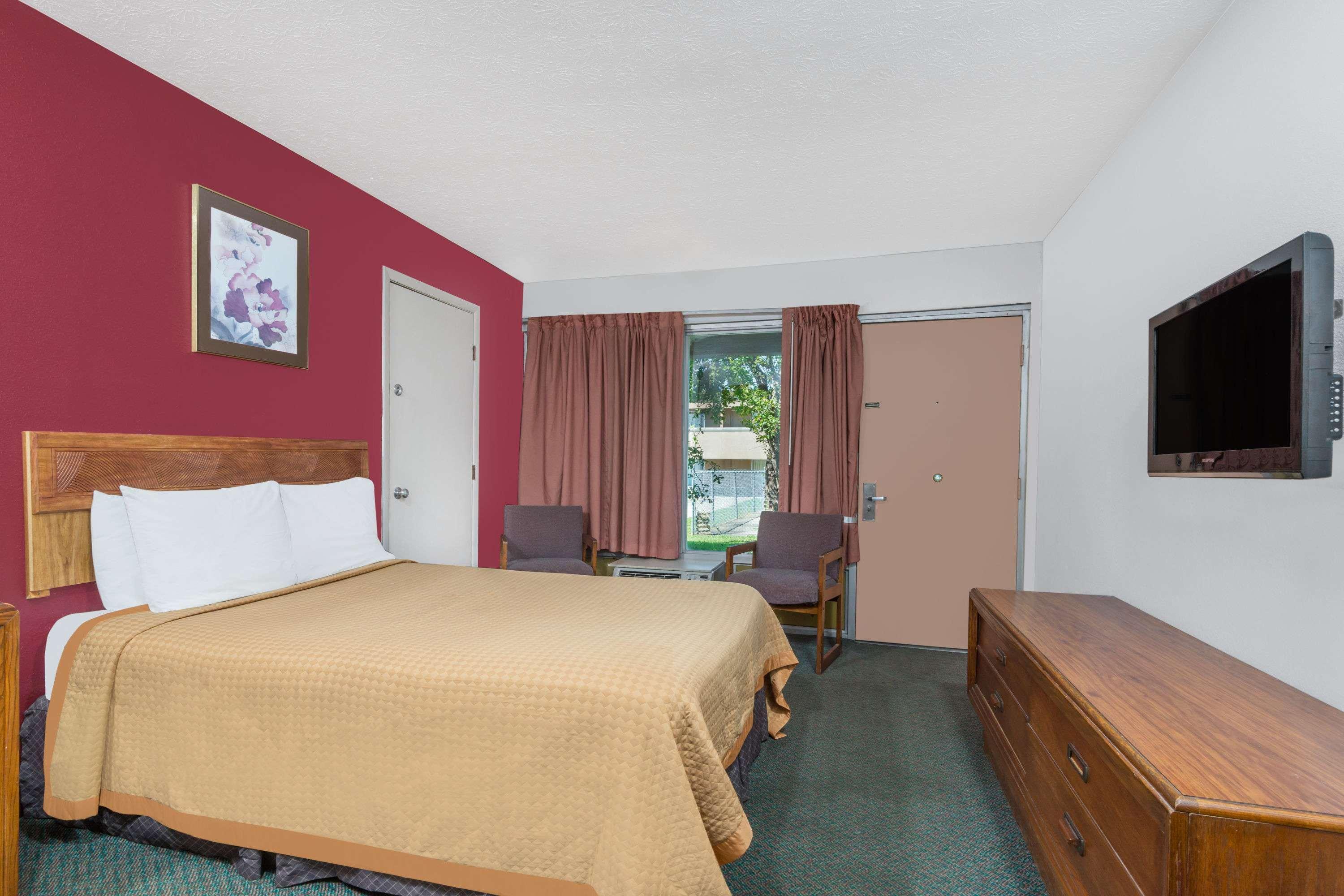 Days Inn By Wyndham Mt. Sterling Mount Sterling Buitenkant foto