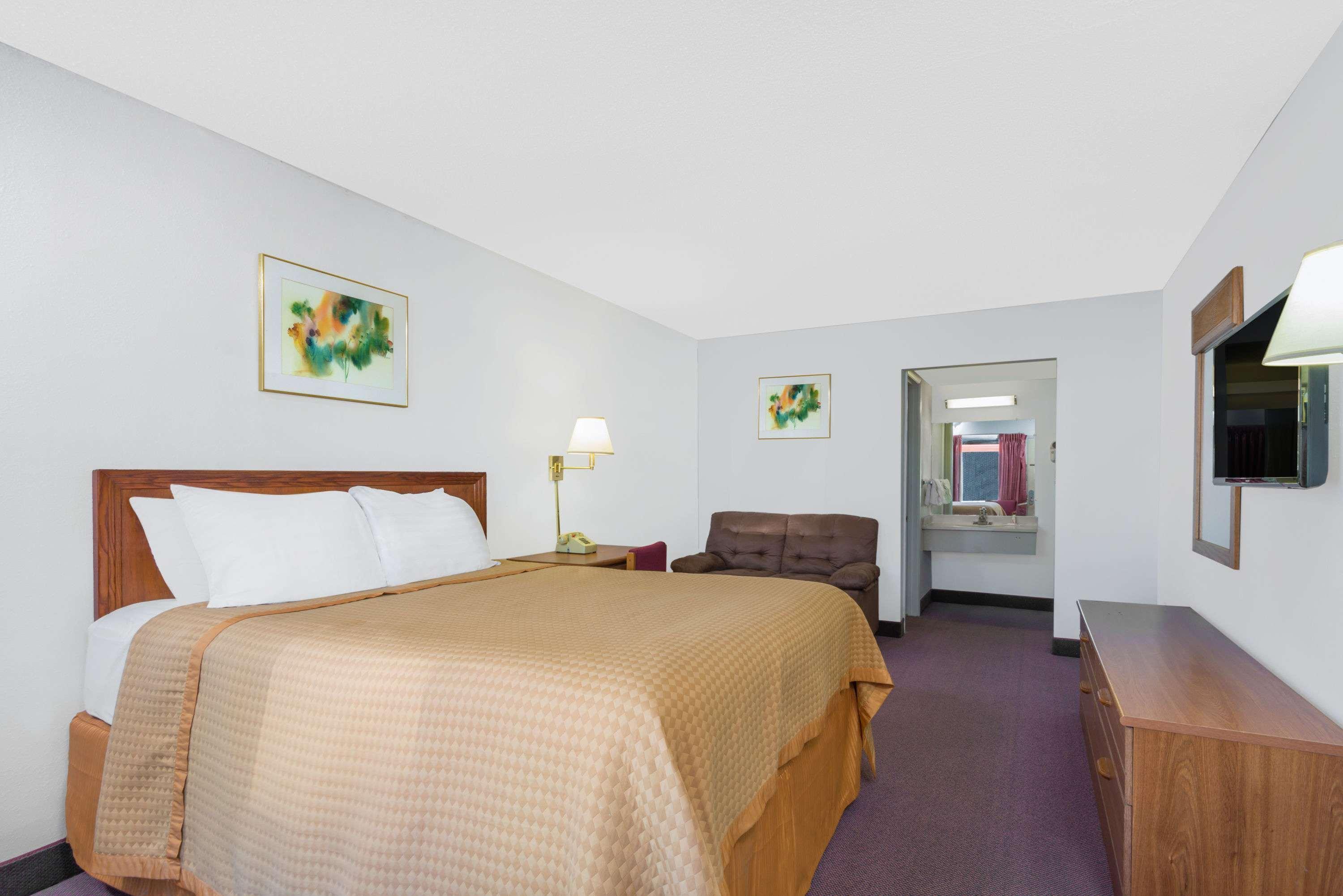 Days Inn By Wyndham Mt. Sterling Mount Sterling Buitenkant foto